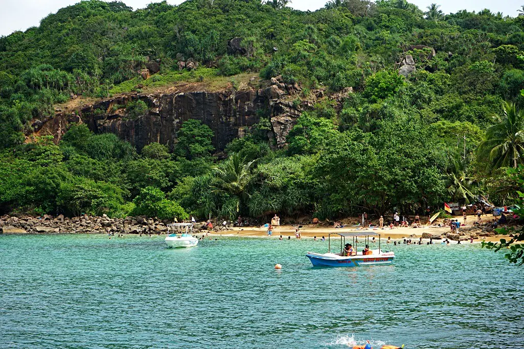 jungle beach Sri Lanka